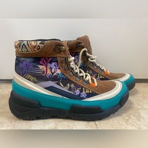 Brand new Inkkas Mojave Trekk Boot hiking womens 8 desert vibes